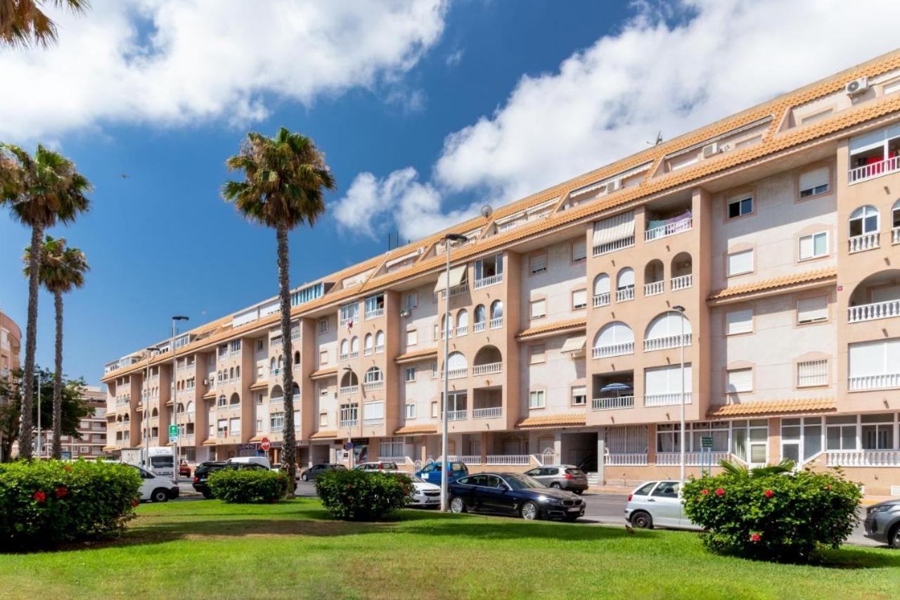 Apartamentos Villa Madrid Torrevieja Extérieur photo